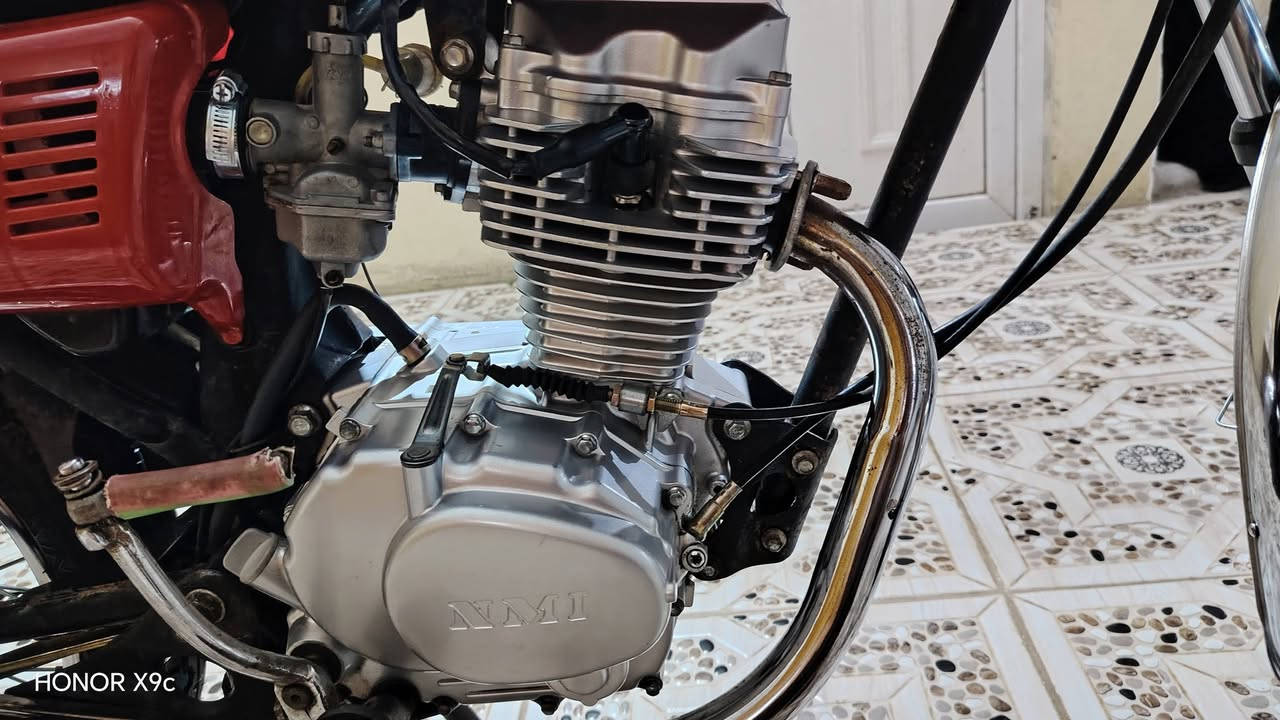سلام عليكم شبابنه الطيبن دراجه نامه البيع بدون مكفوله عشاري دراجه خير من الله تاخذني لغشل ترجعني لا بيه نقص لا بياع شراي لا خلك حلف جذب درجه كله جديد من اويله من تانكي من كهربايت من اشاير من عيني كله جديد صدر كله حديد ما صاله شهر من شديته دراجه شاصيه لا فطر لا لحيم نقصه بي ليت كدام ما رابطه تفاصيل دراجه كله موجوده كدامك لا تجي تسلني شبيه وشبيه محرك شوفت عينك لا تجي وصير لوتي عوزه عوزه كلشي ماعوزه خير منالله كبل طلع بيه سعر 700بيه مجال قليل خاص موجود رقم تلفوني ***********خابر تدلل مكاني لبتيره على سده مال حولي او بساتين حولي
