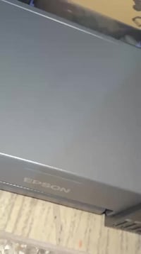 ابسون 8050 • نظافة ٩٠٪ • مستخدم