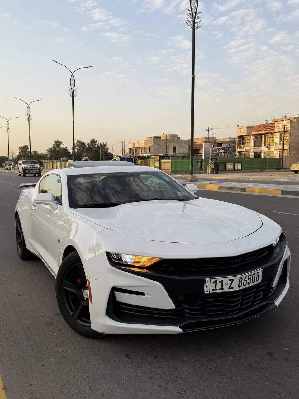 السلام عليكم كمارو 2023 فول مواصفات 1/1 رقم بغداد انگليزي السعر ( 150$ ) مكانها بغداد ***********سياره وارد امريكي حادث جاملغ خلفي وجنطه بدون دواخل محرك 2000 تيربو مكفول موصفات / فتحه سقف / بصمه تشغيل / كشنات كهرباء مال السايق والبصفه / شاشه جبيره / كشنات حضن تدفئه + تبريد 
سياره جاهزه مابيها نقص ماشيه 28 mi سياره بعدها بحاله الوكاله 
الشراي يتصل
