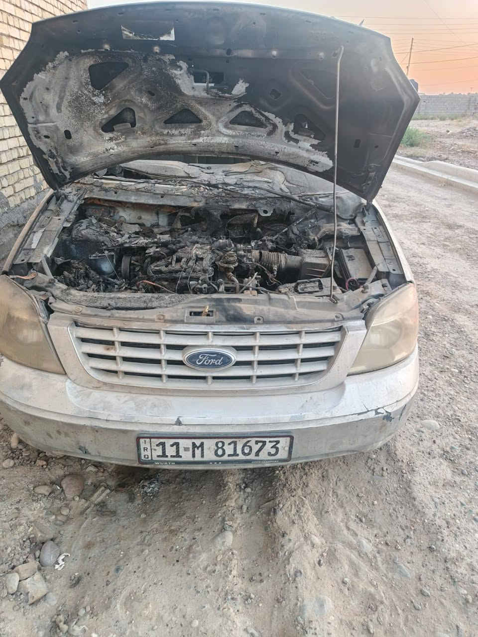 االسلام عليكم سيارة فورد محتركه هاي وضعها ابيع السعر 18 وبيها مجال رقم بغداد مكانها بغداد الخطيب الزراعي هذا رقم الولد اني مكلف بنشر ***********
