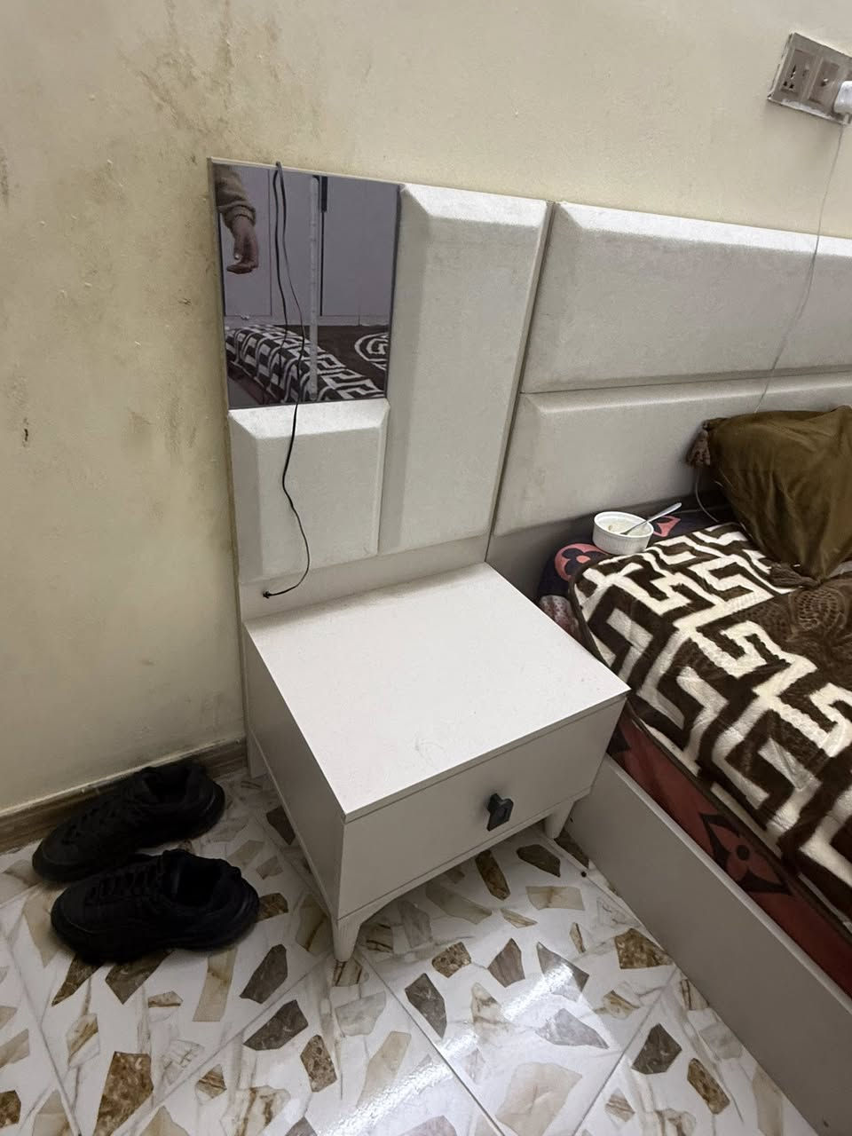 غرفة تركية للبيع ٧ قطع شخط مابيها نضيفة جداً سعرها ٧٥٠


**إذا كنت صاحب هذا الإعلان وتريد حذفه لأي سبب، رجاءا أرسل رسالة إلى الدعم الفني**