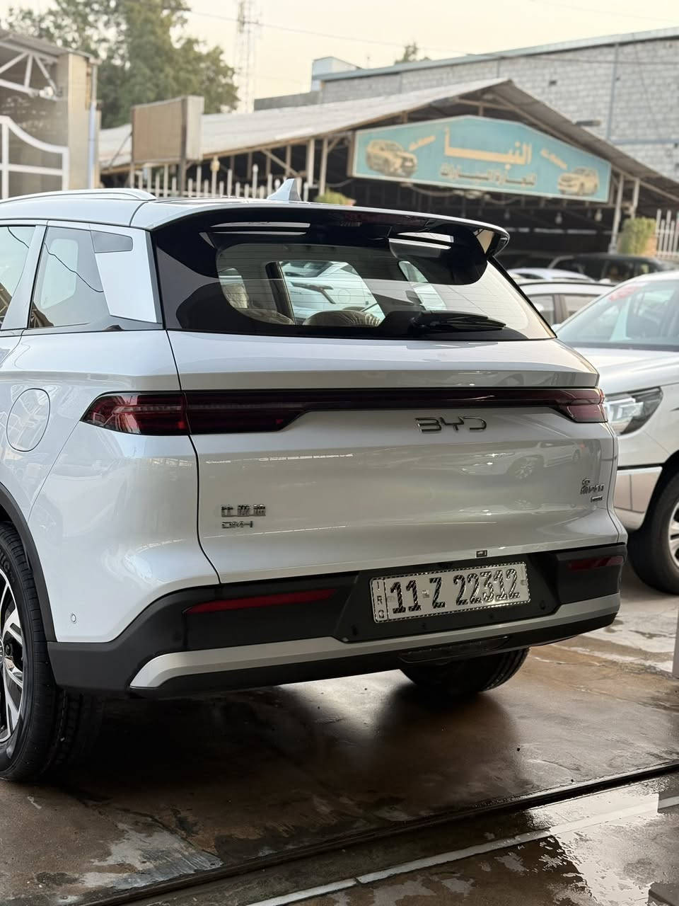 🔷معرض الملك لتجارة السيارات الحديثة🔷

           🔥دخول جديد البي وايدي السونك برو🔥

                   🔥موديل 2025 الون الابيض 🔥

                 🔥مثبت لوحات وسنويه جاهز وكامل 🔥

             🔥العده الكامله الاصيله والبصمات والكارت🔥

الموصفات
🔹مرقم بغداد جاهز 
🔹دخول ذكي 
🔹بصمة تشغيل
🔹رقم بغداد فحص موقت
🔹كرسي كهرباء 
🔹داخل جلد لونين
🔹اوتو بارك
🔹بنروما 
🔹فول سستم ايرباك
🔹ويل كب 
🔹كامرات ١٣ 
🔹هندبريك بصمة
🔹صندوك كهرباء 
🔹شاشه كبيره دواره
🔹نفكيشين 
🔹مري كهرباء
🔹اشاير بل مري 
🔹تبريد قطعتين 
🔹حساس امامي
🔹حساس خلفي 
🔹العده الكامله الاصليه 
🔹منفاخ تاير 
🔹ارضيات اصليه 
🔹فوم تاير 
🔹ماسحات اصليه 
🔹كيبل الشحن الاصلي 
🔹رادارات ٣٦٠ 
🔹يده نيكل 
🔹لايت زنون
🔹لد امامي 
🔹لد خلفي 
🔹علامه خلفي ليزريه

باقي الموصفات المعروفه للسونك البلاس الفول VIP

          🔥يوجد بيع وشراء ومراوس🔥

للستفسار زياره الموقع بغداد النهضه فرع الثالث فرع المصرف 

او الاتصال عله الارقام
***********
***********
