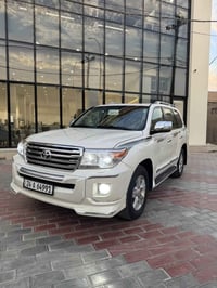 لاندكروز GXR • ٢٠١٤ • رقم دهوك
