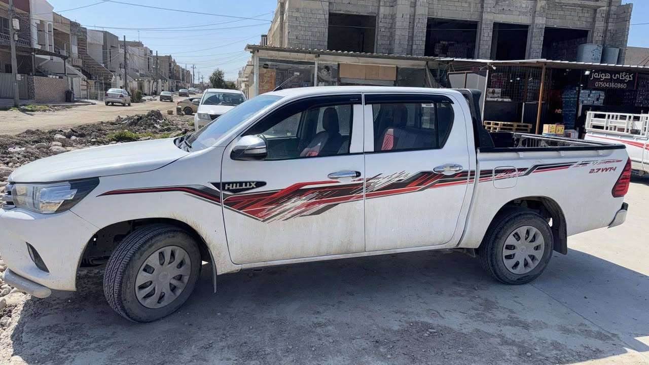 تؤيؤتا مؤديل 2016 زؤر خاوينة سةيارةكة لةسةر ساخةي كرايتة 10 بارچةگيرومةكينةي بةشةرتةمةكينةي كرايتةوة بةدةنةيي بيشيي بةس راكيشرايتةوة بة بي سبوخ بوديشي بيلادية
تكاية سةيارةكة هيمن نية تيل بؤخاوةني بكةن
*********** أربيل, العراق
