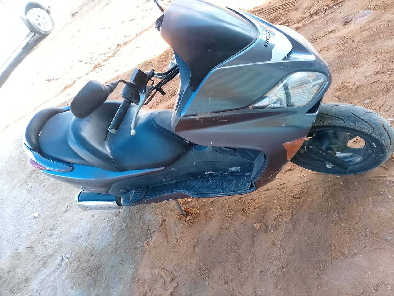 فورزه 08 كير محرك مكفولات مكاني ديالى تقاطع القدس دراجه نضيفه 950 وبيهه مجال حك الجيه ***********
