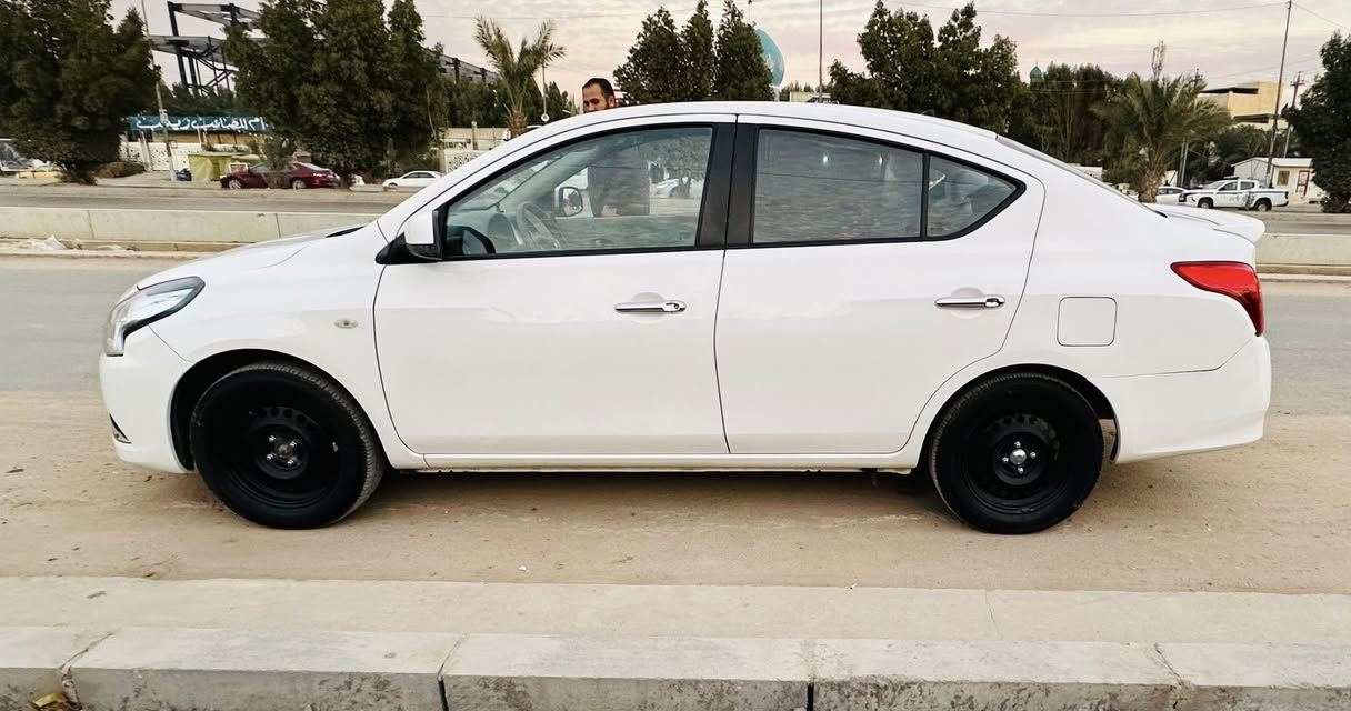 نيسان صني هندي 
موديل 2022 
رقم اربيل الجديد الانكليزي وكاله عامه بالسمي  
كفاله عامه عدا بارد خفيف بالجاملغ الامامي وبالجاملغ الخلفي  
حجم المحرك 1500
سبايدر 
حساس خلفي 
رون  
يدات نيكل

السعر 113 وبي مجال بسيط

مكان السيارة ( النجف الاشرف )

استفسار خاص او الاتصال 
***********
