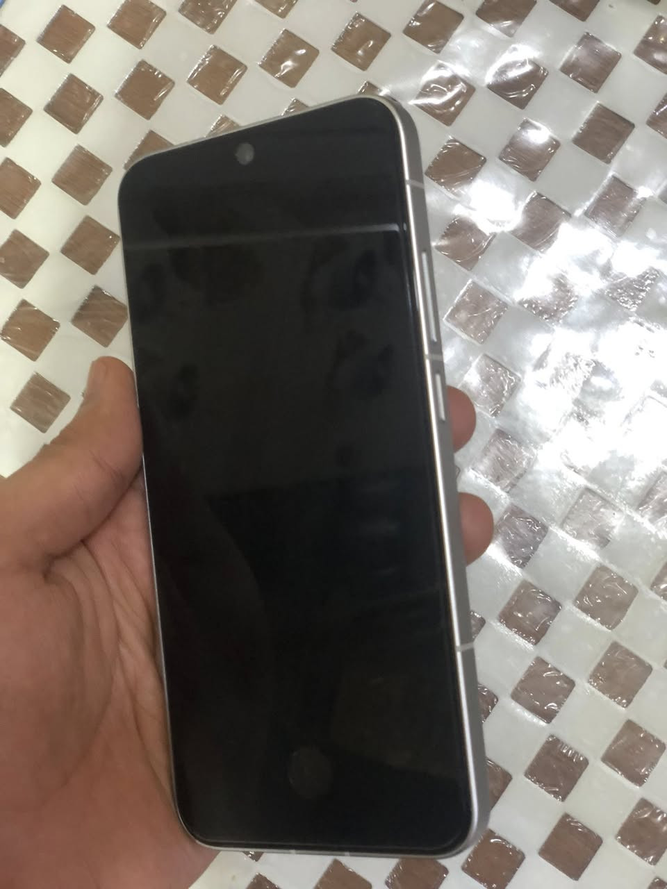 Poco f7  ونضيف جهاز جديد
لون سلفر 
ذاكرة 256 
مشحون 56 مرة 
صحة البطارية 100‎%‎

سعر 450 الف 
مكاني بغداد الدورة 
رقمي للاتصال او واتساب 
***********
