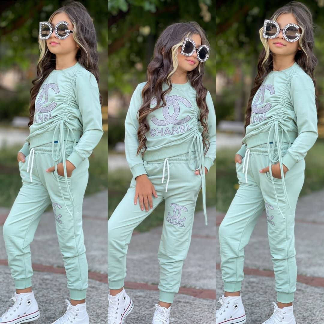 ✅جديد✅ربيعي✅
🚩بيجاما بناتي وسط 
🚩قماش توفليس خامية تقيله
🚩قياس 4،6،8،10،12
🚩امبلاج عليقه وكيس
✅السعر


**إذا كنت صاحب هذا الإعلان وتريد حذفه لأي سبب، رجاءا أرسل رسالة إلى الدعم الفني**