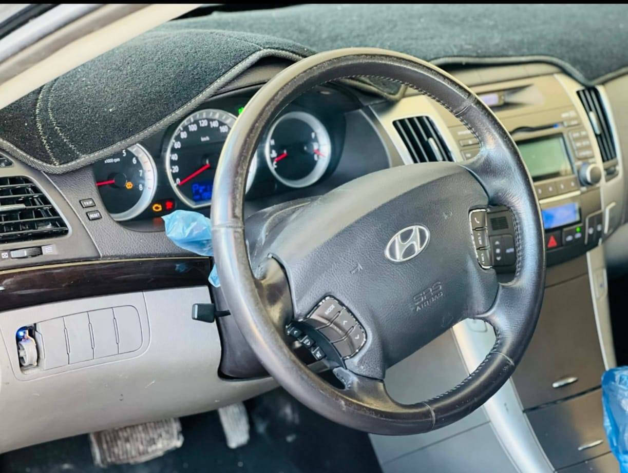 السلام عليكم
البيع او المراوس سونتا مقدس 2010اصل متوم وكامل شرط حاسبه رقم وسنويه وشاصي كله مطابق فول مواصفات كفاله عامه كير مكينه حداديه كهربائيات تخم تاير تبريد تدفه سياره جاهزه ربع ماتخسر عليهه 
المكان الناصريه واتساب ***********
