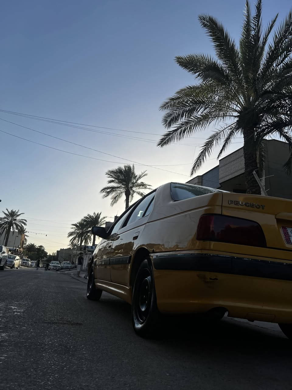 السلام عليكم
للبيع بيجو بارص 2015
السياره خير من الله ما ناقصها شي كبل للشارع
بيها بارد ب جاملغ خلفي عكس السايق و شويه من الباب
السعر 48 ورقه و بيها مجال بسيط
للأستفسار ***********
