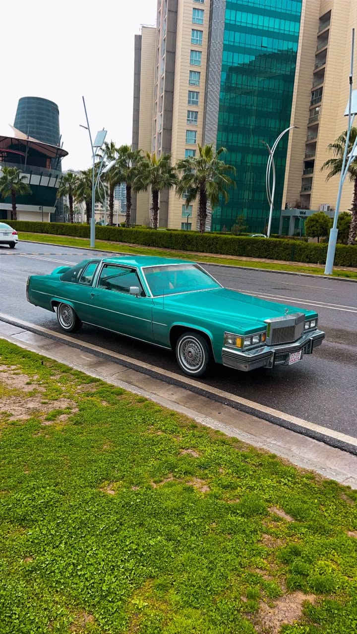 Cadilac cope devile 1979 V8 
سياره كل شي بيلادي مكينه كير بيلادي كل شي اشتغل مو نقس 
سعر ١٣٥ بي مجال سياره ترقيم اربيل 
*********** أربيل, العراق
