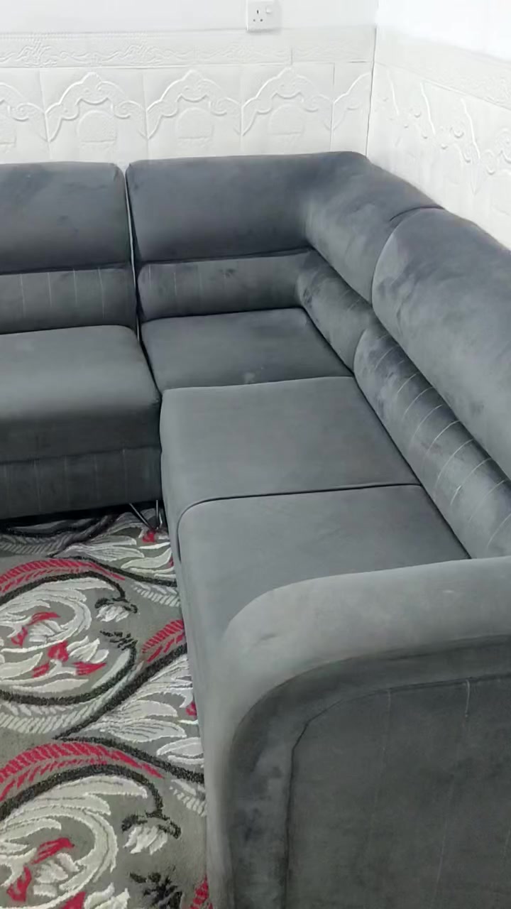 السلام عليكم ديوان تسكام جديد مستخدام شي قليل 20 مقعد مع المفرش السعر مليون *********** عنوان نجف كوفه حي ميسان
