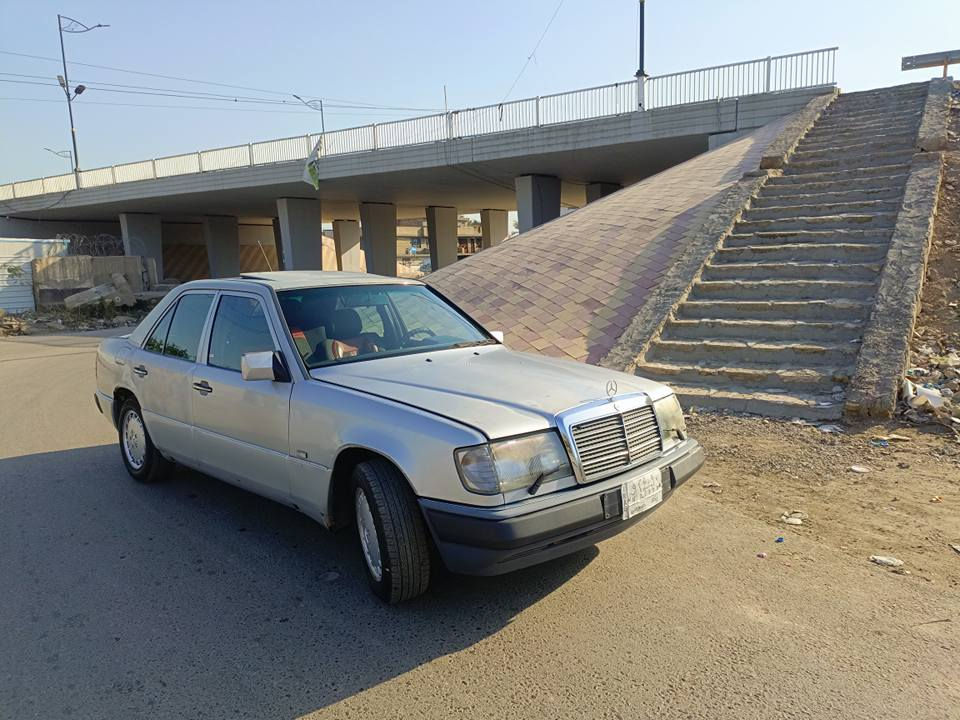 السلام عليكم مارسيدس دب فخر الصناعة الالمانيةموديل٩٠
محرك٦سلندرقبق اسودبلادكيراوتو
فول مواصفات لمتد
السيارةبلاديةبدون صبغ عدةشويةبلجاملغ الخلفي الأيسر
السيارةجاهزةوكلش حلوةوبلعافيةعل ياخذها
قواعددبلات وشواصي بلاد 
الشراي يتصل*********** السعر٦٥قفل وبلخيرعل ياخذهاممانهابغداد بغداد, العراق
