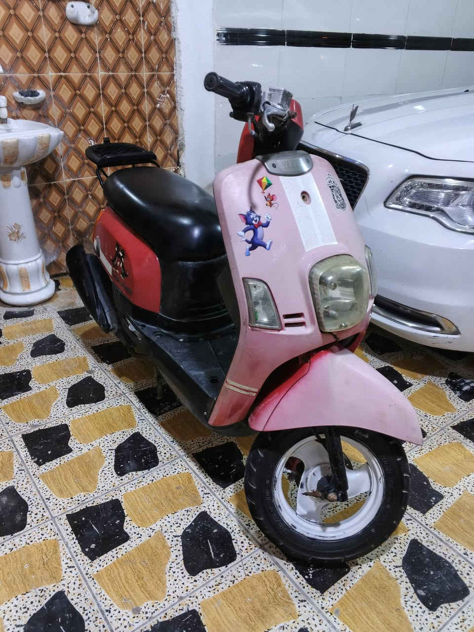 سلام وعليكم
دراجه بوليس البيع دراجه حلوه ونضيفه مال جناي 
دراجه عوزهاا بي شاير ميشتغلن يعني نواقص قليله دراجه نهضه حلو دراجه مفتوحه بس فتحتهاا علا يدي السعر 600 وبيها مجال تجي تكلب وتقتنع وتاخذ وتروح لا تكلي الباجر ولا تكلي العصر تاخذهاا المصلح تجيب وياك مصلح بكيفك 
مكان البصرة قضا القرنه
رقمي ...***********
