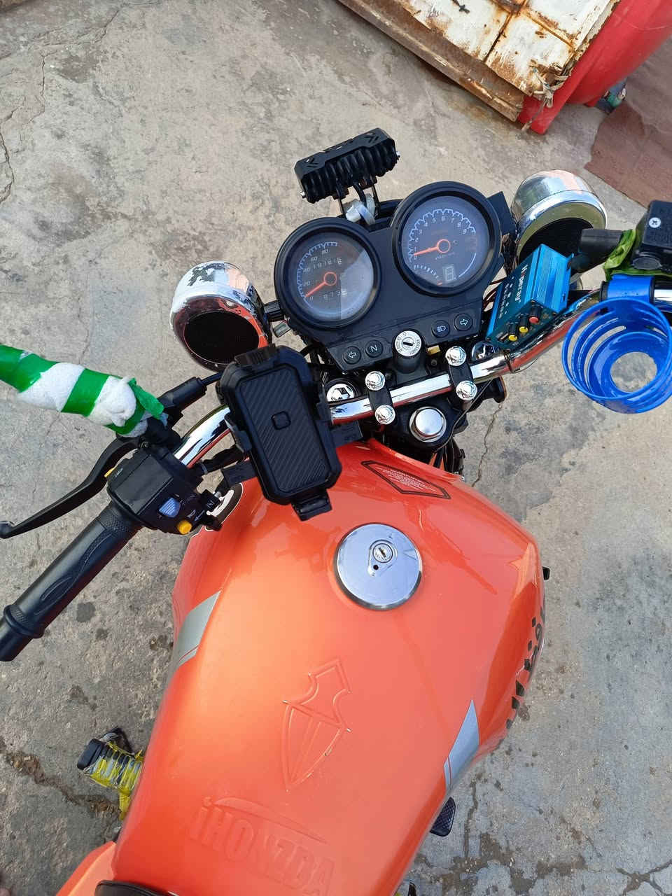 دايون موديل 2024اوراق أصولي دراجه جديده ومكفوله من كلشي محرك 200 مكان بابل النيل لاستفسار عل رقم ***********
