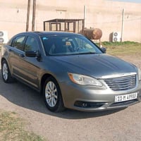 كرايسلر c200 موديل 2013  محرك 2400 ماشية 137حقيقي   السيارة داخله كلين...