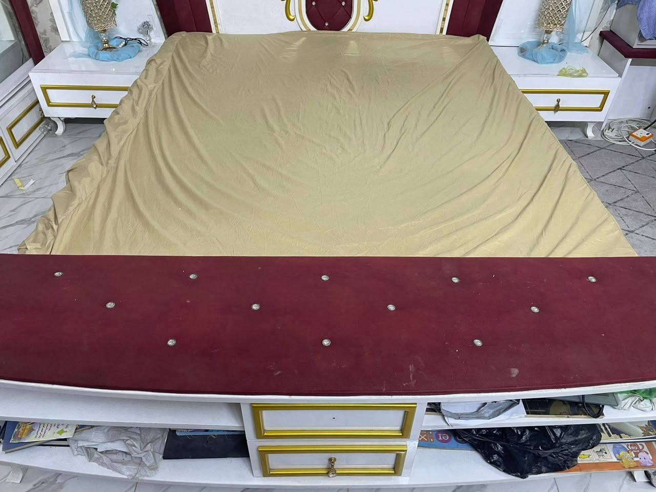 غرفة 8 قطع
السعر 350 الف
بغداد الشعب


**إذا كنت صاحب هذا الإعلان وتريد حذفه لأي سبب، رجاءا أرسل رسالة إلى الدعم الفني**