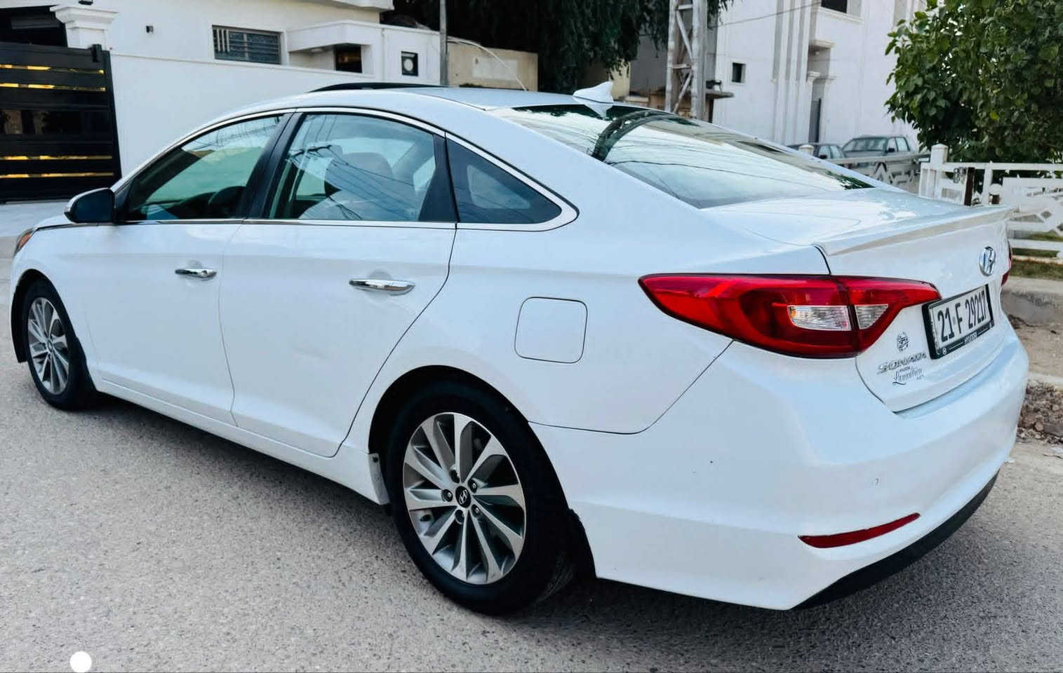 السلام عليكم
للبيع سوناتا موديل 2016 وارد امريكي رقم سليمانية دولي بأسمي تحويل مباشر هزة جديدة وسنوية جديدة صبغ 3 قطع بدون ضرر بدواخل ومكانات بسيطة جداً اثر تكشير حجم المحرك 2400 فول مواصفات سيارة. جاهزة ماناقصها شي تبريد بيانو منفصل مناخي ثلج تدفئة شغالة هيتر ستيرن هيتر كشنات امامي خلفي بصمة تشغيل بصمة ابواب فتحتة سقف نقطة عمياء مود درايف 3 وضعيات صدر امامي خلفي جاهز تخم تاير جديد سعرها 60 ورقة وبيها مجال بسيط مكانها رمادي للاستفسار اكثر الاتصال بالرقم ***********

اعتذر عن البيع بالتقسيط
