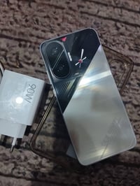 POCO F7 ذاكره ٢٥٦  عدد الدورات ١٠٠  جهاز ستخدام قليل كلش شهر  ببوبجي ١...