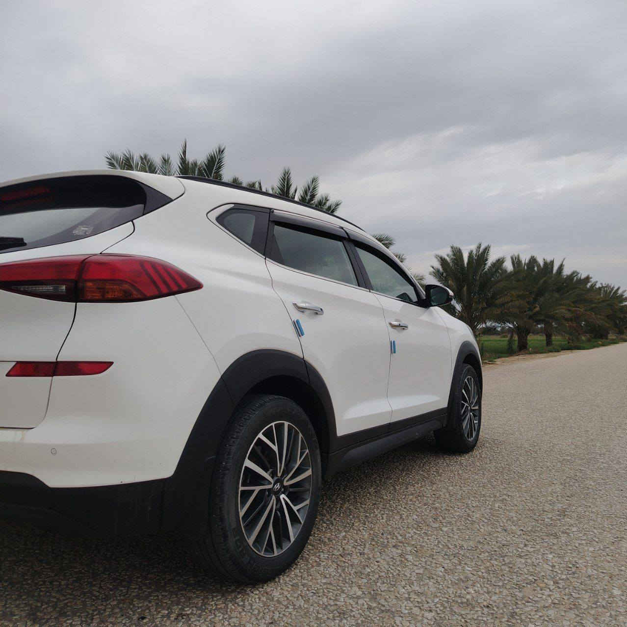 توسان 2020 للبيع

- رقم بغداد مشروع وطني
-  سنوية مجددة لغاية 2030
-بصمة تشغيل +ترحيب
- مري شفط
- سقف بانوراما 
- 3 وضعيات قيادة
- كامرة خلفية
- حساسات امامي/خلفي
- تبريد قطعتين+ثلاجة 
- كشنات كهربائية

- ماشية 134ألف كم 
- مكاني بابل 

للأتصال ***********
