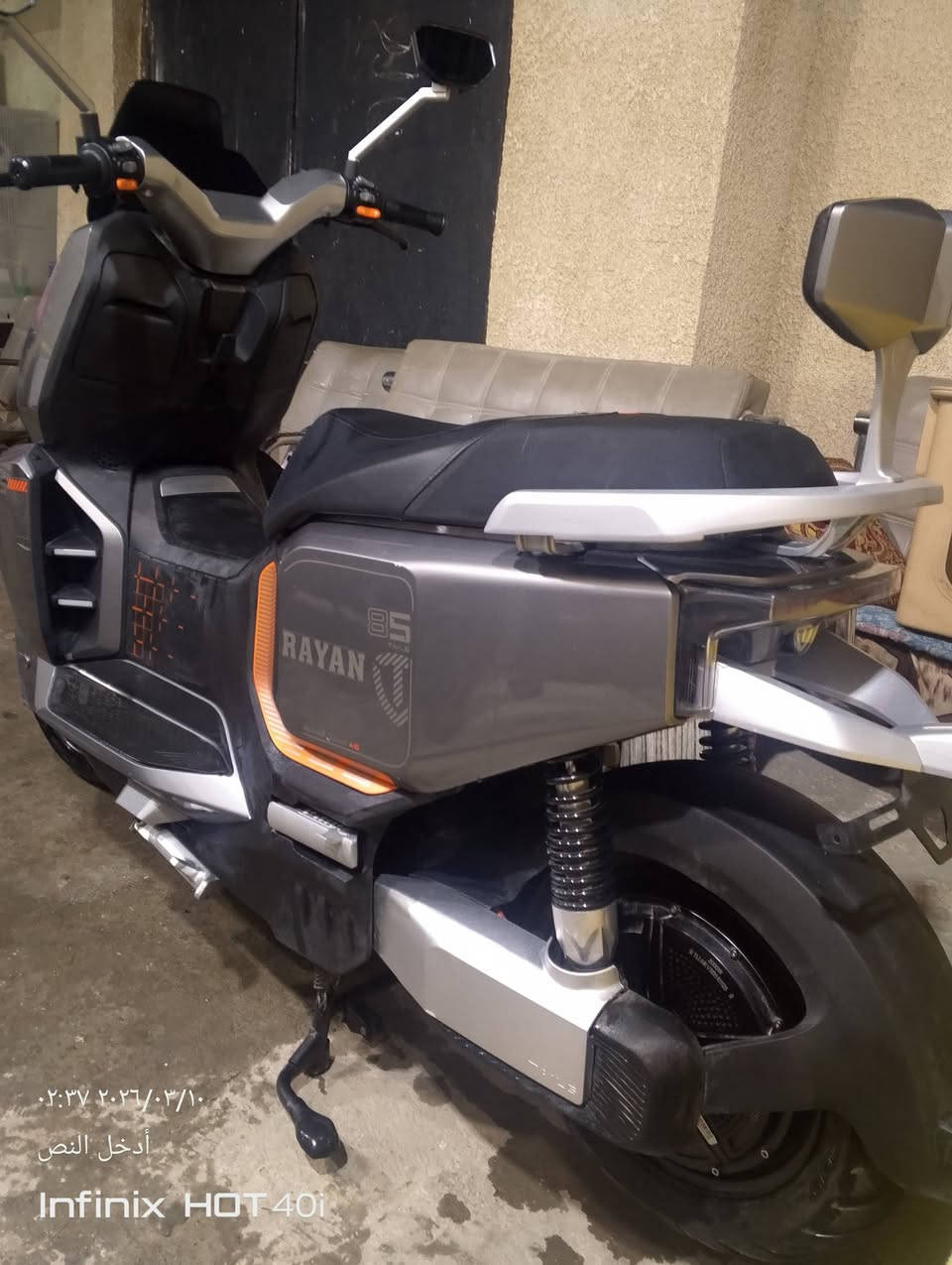 السلام عليكم دراجة شحن ملكة للبيع مشتريهة مليونين سرعة 80 حقيقي ملف 2000 وصلة موجود تمشي بل شحنة الوحدة 50 كيلومتر سعره مليون 300 مكاني بغداد الغزالية رقمي ‏‪***********‬‏ أو واتس اب ***********
