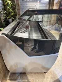 عارضه ماركه ORION ايطالي بلاديه نضيفه جدا  عدد بلانك 12كبير مكان بغداد...