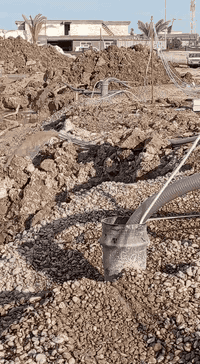 لحفر الابار الارتوازيه ***********
يوجد واتساب *********** 
مستعدون الحفر الابار وتعبرات الشوارع وتجفيف المنهولات نعمل في كافه محافضات العراق دقه في العمل وسرعه في الانجاز ونعمل تجفيف الارض الشركات الاهليه والحكوميه نعمل حفر الابار كاقه الاحجام ونعمل حفر يدوي والي
