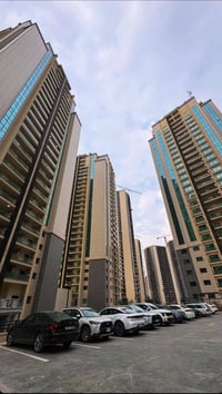 ✨ شقه للبيع  في مجمع الرويال سيتي ✨  • مساحة الوحدة: 161 م²  • الطابق:...