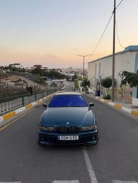 بي ام دبليو ٥٢٥ • E39 • توماتيك