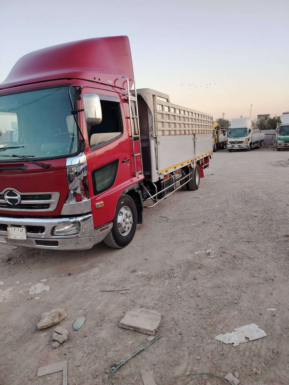 السلام عليكم هينو شيطان بس شاصي طيره لباقي كلهه شيطان سته وربع بلادي مكينه ٨٠
لا صرف لا بخار مفتوحه ستندر
***********
❤️❤️❤️
