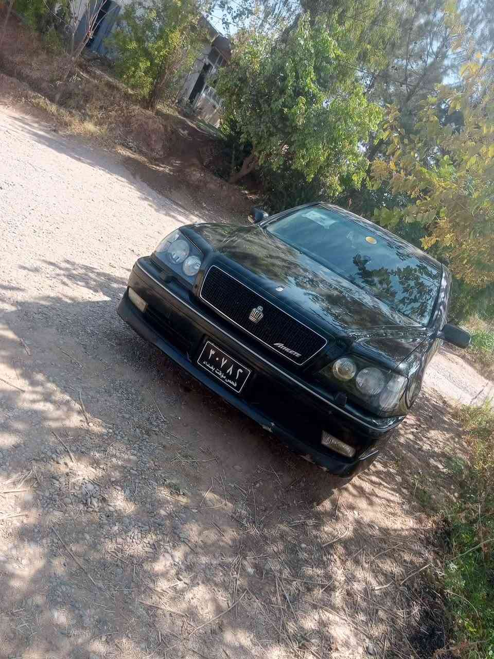 بسمیلا ماشااللە سلاوی خوا لە هە مولایە ک
مە لیکە .... موس 
مە کینە گە ورەی دیفۆر
سێ دوگمە سپۆرت
جوار تایەی تازە 
بەس شوێن موسە کانی بۆیاخە 
نرخی 40 گلا 
شوێن تە کیە ***********
