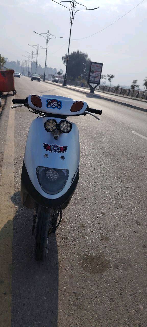 السلام عليكم.. ماطور نحله للبيع. كلشي شغال هندر وسلف. محرك برغي مامفتوح شرط ضمان يوم كامل.. 🌐موقعي.. موصل حي الايسر وسلام عليكم 🤍🫂