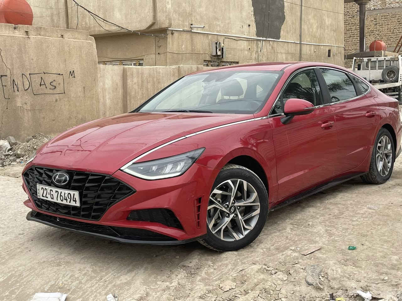 السلام عليكم سوناتا موديل ٢٠٢١ ماشيه ٦٥ بدون ايرباك حادث جانبي فقط من الخارج جاملغ امامي وباب السايق مواصفاته معروفه مكانها بابل شارع ٨٠ 
السعر ١٥٠ 
للاستفسار ***********
    ***********
