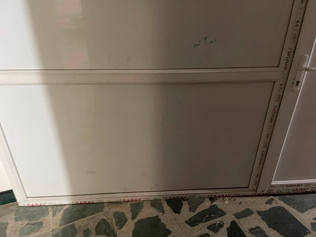 السلام عليكم
قواطع pvc عدد 4  مع ابواب عدد4 للبيع 
للاستفسار 
*********** 
كركوك طريق بغداد
