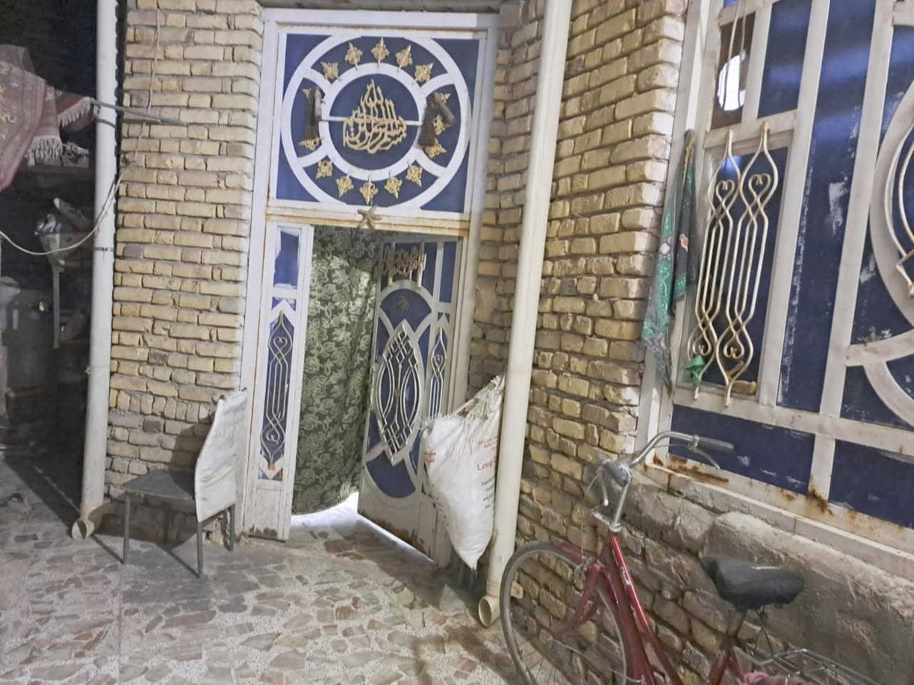 دار سكن حاوي النهضه
المساحة 125
بناء حديث عگاده
السعر ٨٠ مع المجال
***********
#نستقبل_طلباتكم__وعروضكم 
مكتب بغداد للعقار الشطرة  الآمن للتسويق العقاري  ___
 الشطرة /شارع الفلكه قرب كراج الحضارات  
🔻
