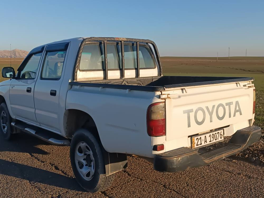 مۆدێل 2002 دەبڵ اکسل گاز
سەنەوی بەسەر نەچوە تا مانگی 11ی 2027
سبوخی یەک بست کەمترە دیاریم کردوە
مەکینەی 3Lگاز  بوخاری هەیە 
تەبرید بێ عەیبە 
کۆبۆنی هەیە دوو ڕۆژ جارێک 40 لیتر
تەحویلو غەرامەی بەشەرت 
*********** كركوك, العراق
