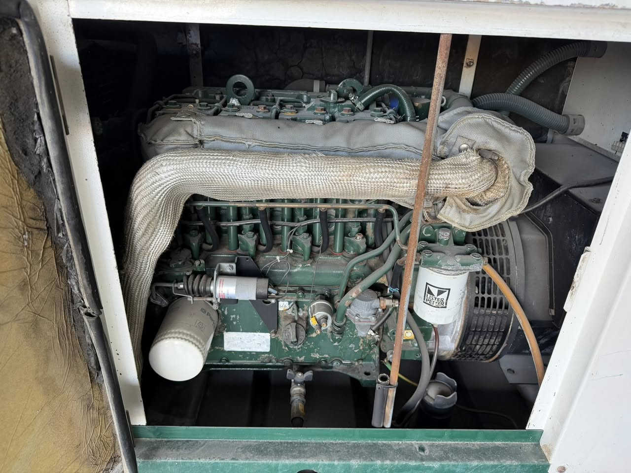 🔷نوع المحرك: لستر بتر انكليزي 🇬🇧
🔷القدره:22 kva
🔷المحرك:4 بستم سوبر 
🔷كاتم
🔷شغال ‎%‎100
🔷رقم الهاتف:***********
🔷العنوان:النجف الاشرف حي الامير
