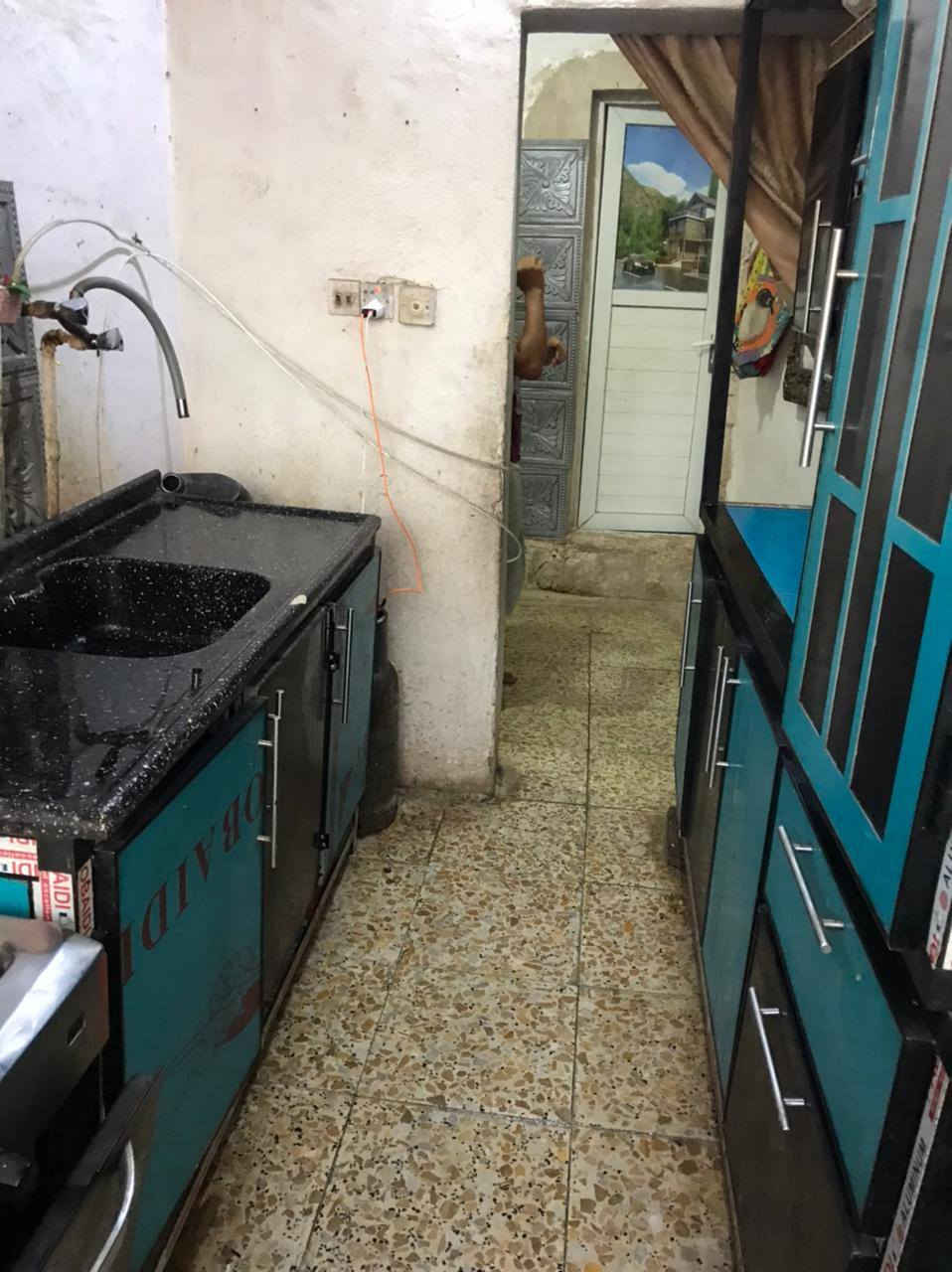 السلام عليكم ورحمة الله وبركاته عندي هذا البيت ٧٥ طابقين بشارع ابو وسام الدلال بعد السكه الحديد للبيع السعر ٧٠ الشارع كامل الخدمات تبليط ماء ومجاري وكهرباء للتواصل مع صاحب البيت *********** بي وتساب او ***********
