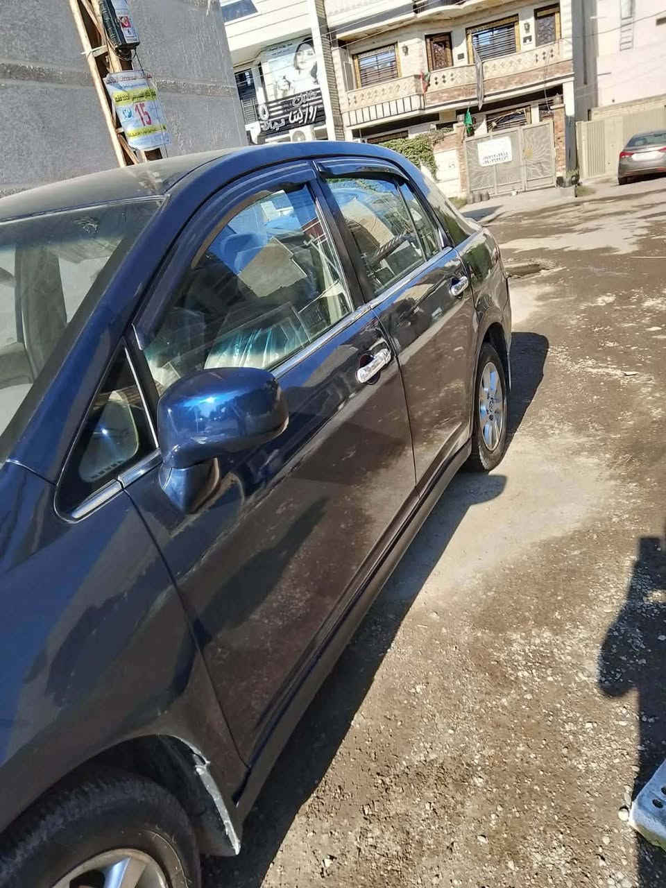 نيسان فيرسا موديل ٢٠٠٧ السياره جاهزه تبريد كير محرك جديده مكانها بغداد البياع سعرها ٦٥ هاتف *********** السياره مصبوغه حزام
