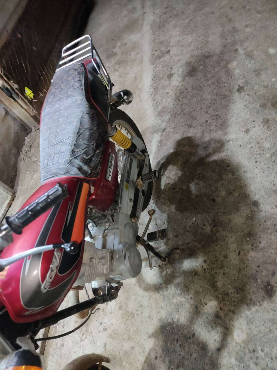 السلام عليكم دراجه للبيع نامه+اوراق كامله السعر 600 مو بها مجال الرقم ***********
