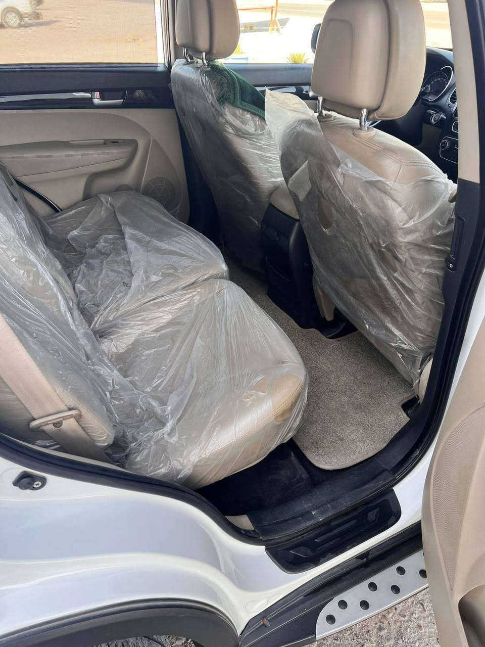 سورنتو 2015
مكينه 2400جيدي اي
سياره خليجي مكفوله كفاله عامه
رقم بغداد
