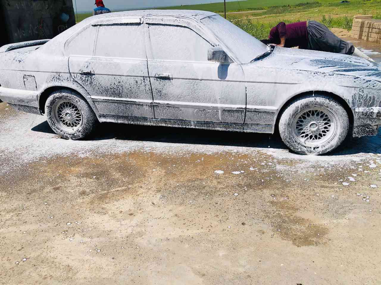 بيم 535
موديل 1991 
فول توماتيك 
محرك فل 
السياره مشرحه افتهم تره كتلك مشرحه 
سنويه بيضه 
رقم نينوى 
شرط التحويل 
***********
