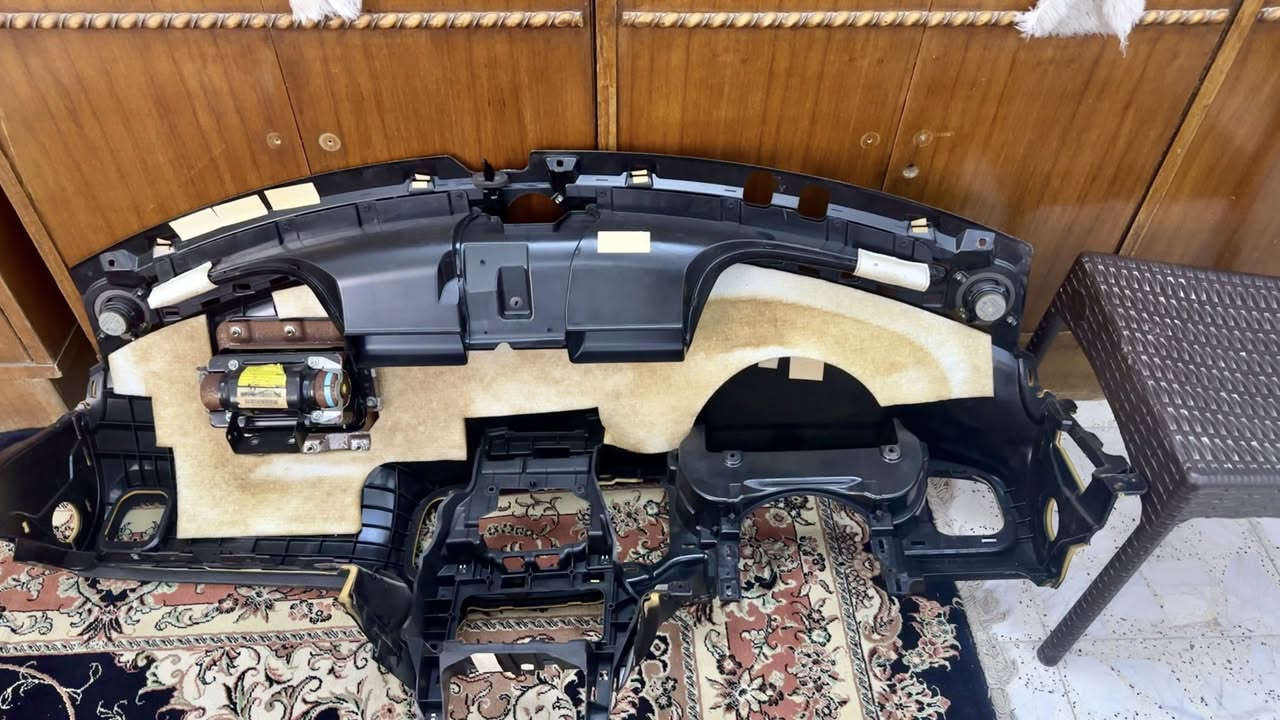 سلام عليكم عضمه دشبول + دبلات اماميه + مروحه + تجوه مال فرس مكانيّ بغداد رقم الهاتف ***********
