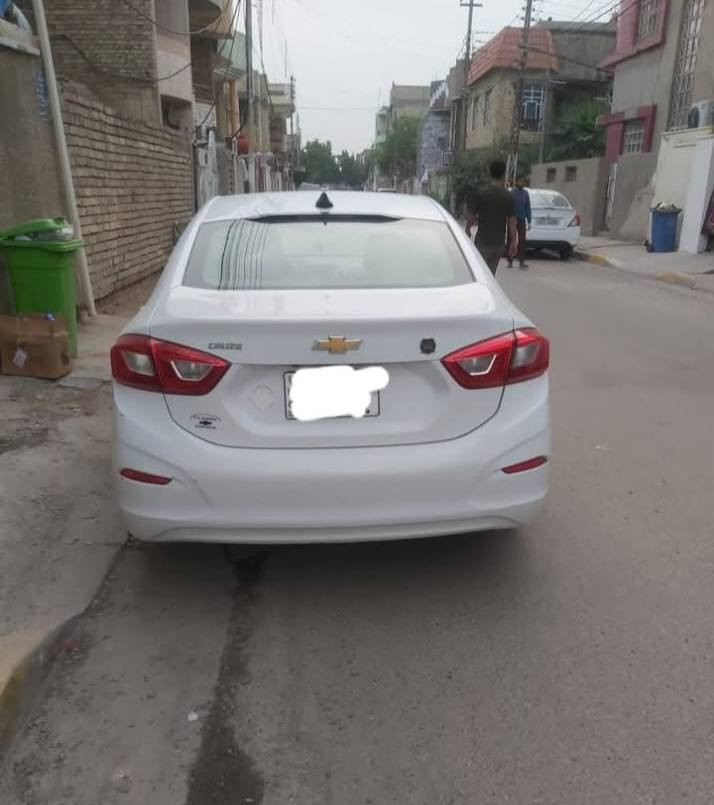 شوفليت كروز 2018
محرك كير مكفول 
تبريد غير شقال
حادث قطعتين جامغ امامي ايمن تبديل وايرسر تعديل
عنوان بغداد ابو غريب
التواصل خاص او ***********
السعر 85
