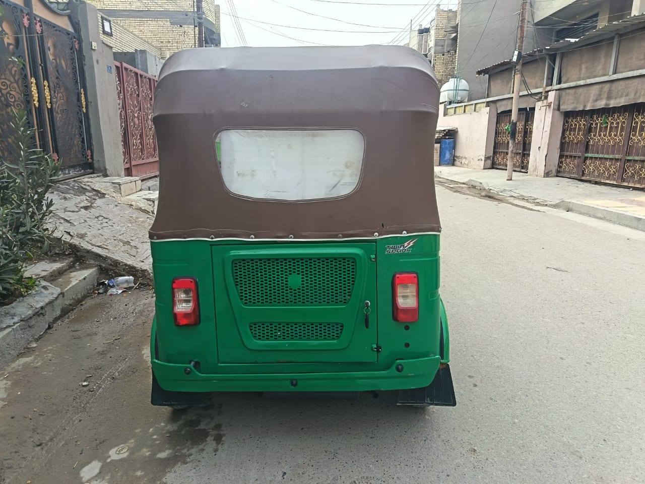 سلام عليكم تكتك لبيع موديل 2022شهر (6) تكتك مكفول من الضربه تكتك أوراق المصطفى كامله تكتك حلوه نضيفه ربع ما ذب عليها نضيفه السعر ب7 وربع وبيها مجال مكاني بغداد الرقم ***********
