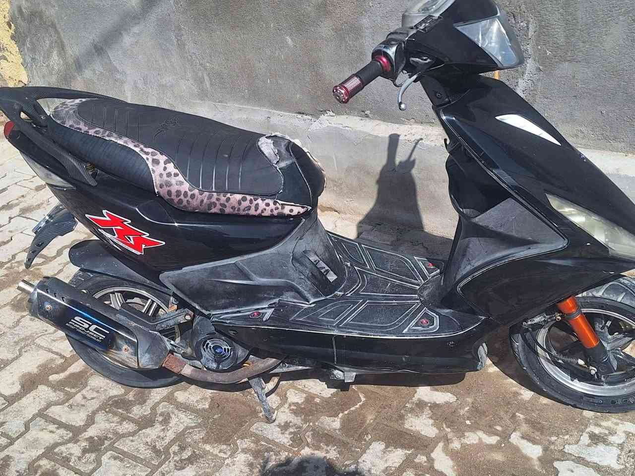 ماكس مضلع نضيفه كلش مجفته مره وحده كلشي شغال بيهه سعر 750 مكلف بلنشر هذا رقم صاحب دراجه ‏‪***********‬‏
