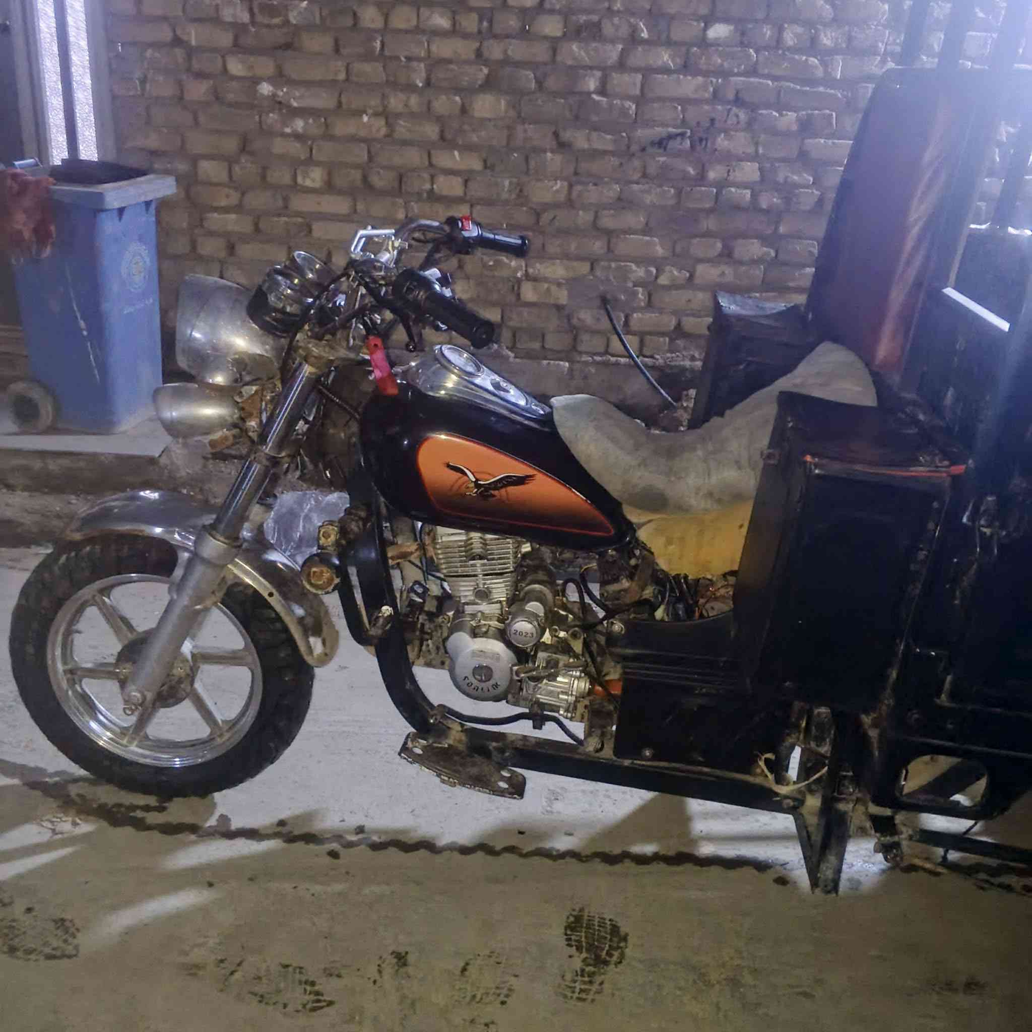 ستوتة جمرة موديل 20 محرك23شغالة سلف هندر مابيهة اي نقص جاهزا كبل للشارع المكان بغداد مدينة الصدر السعر 1300 الاتصال على الرقم. ***********
