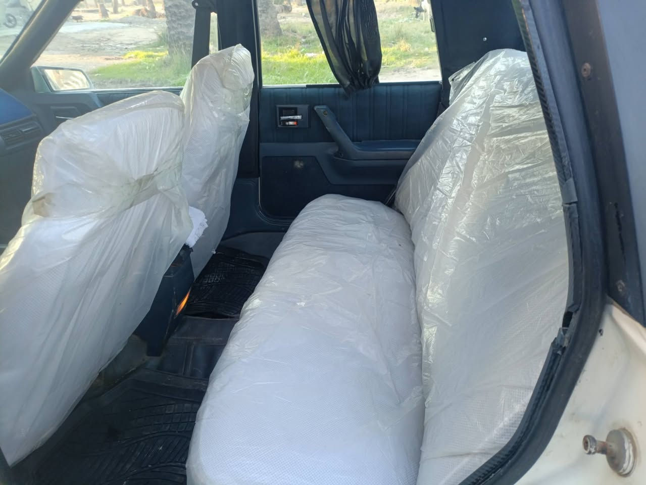 السلام عليكم جميعاً اولدز موبيل 1990 رقم نينوى انگليزي سنوية بأسمي رقم انكليزي لحد ٢٠٣٠ السياره خير من الله مصبوغه عام للجَماليه گير ومحرك بلاد إعادة النشر بسبب الوعود الكاذبه مكاني ديالى بعقوبه بهرز *********** السعر ٣٧ بيهه مجال
