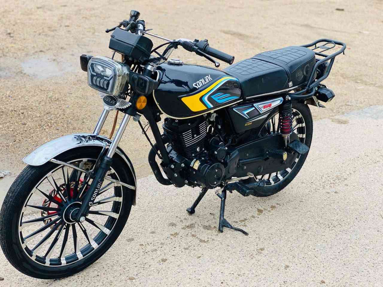 سلام عليكم دراجه ايراني سونك 5كير 
دراجه كفاله عامه 
مكينه شلعه معدل شك الكاع
دراجه خير من لله 
المكان العبيدي 
السعر 750
متوازي ع بيعته
الرقم ***********
