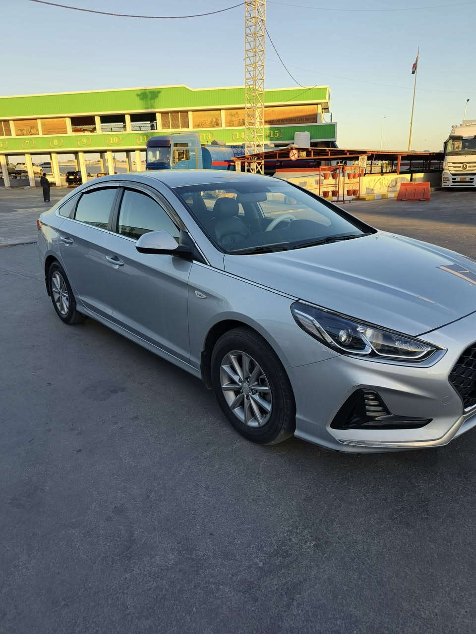 السلام عليكم رخصه الادمن سوناتا موديل 21 مقفوله من الصبق والضربه قطعه واحده الوارد كوري محرك 2000 دوش العنوان البصره سعر 169
***********
